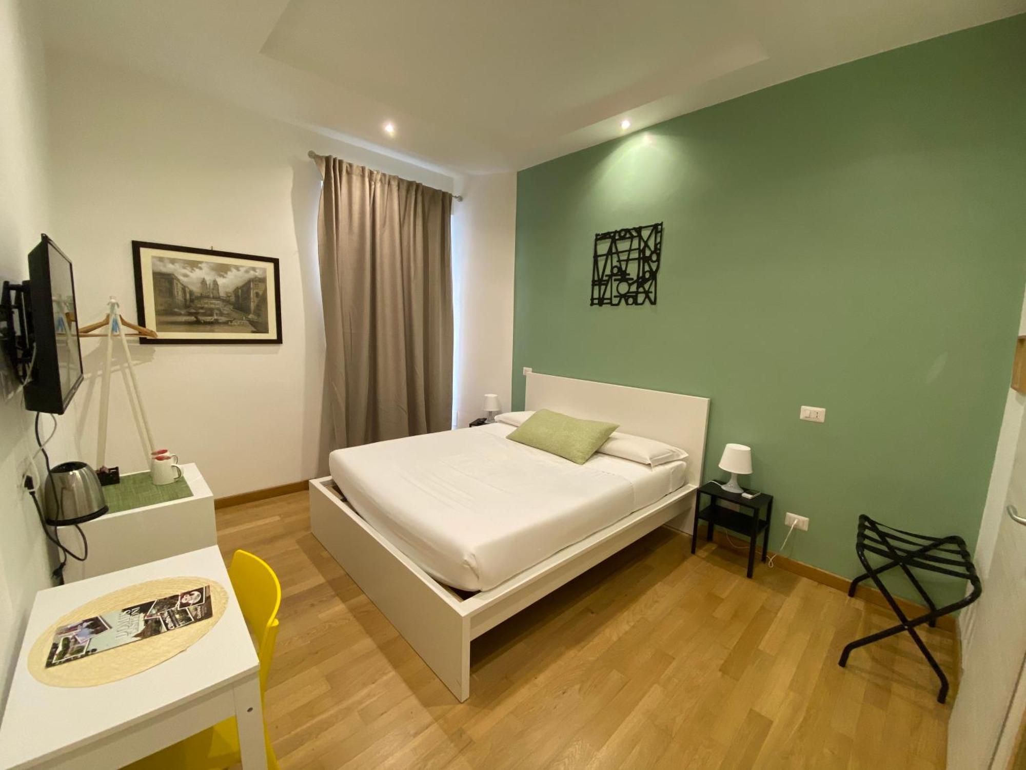 Domus Castroni Germanico Bed & Breakfast Rome Exterior photo